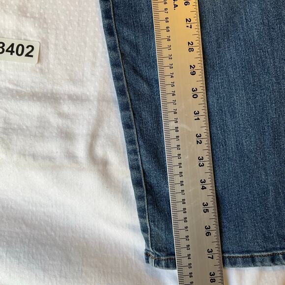 Gloria Vanderbilt Women Amanda Jeans size 14 Short Blue Straight Leg Mid Rise - Picture 3 of 12